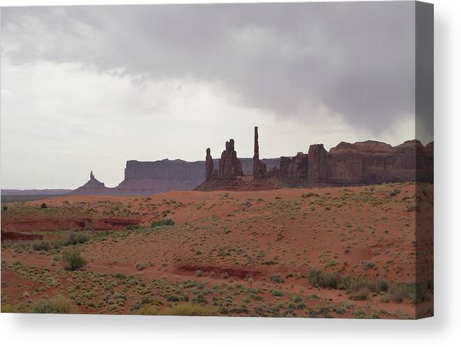 West Canvas Print featuring the photograph Totem Pole, Monument Valley by Gordon Beck