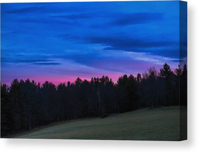 Sunset Lake Road West Brattleboro Vermont Canvas Print featuring the photograph Twilight Field by Tom Singleton