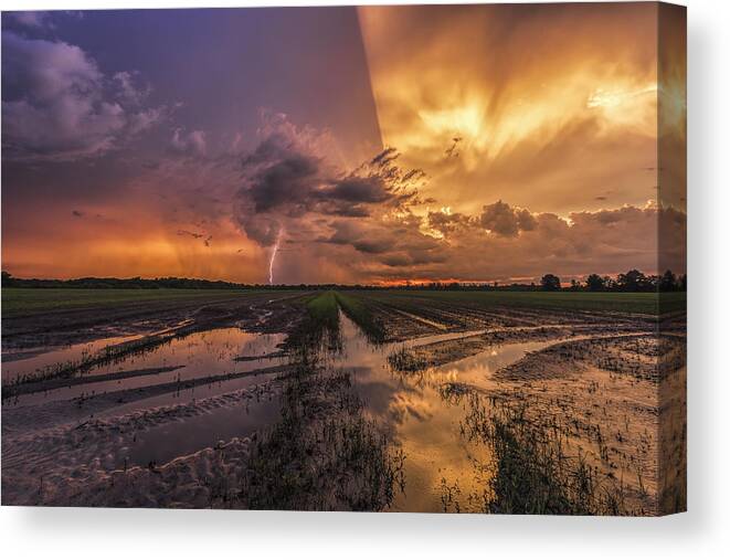 Sunset Canvas Print featuring the photograph Two-Faced Sunset by Justin Battles