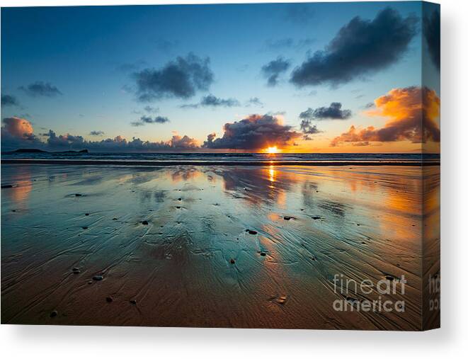 Beach Canvas Print featuring the photograph Wales Gower Coast Summer by Minolta D
