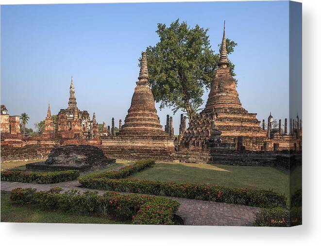 Temple Canvas Print featuring the photograph Wat Mahathat Chedi DTHST0014 by Gerry Gantt