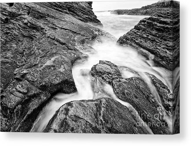 Montana De Oro Canvas Print featuring the photograph Water flow by Jamie Pham