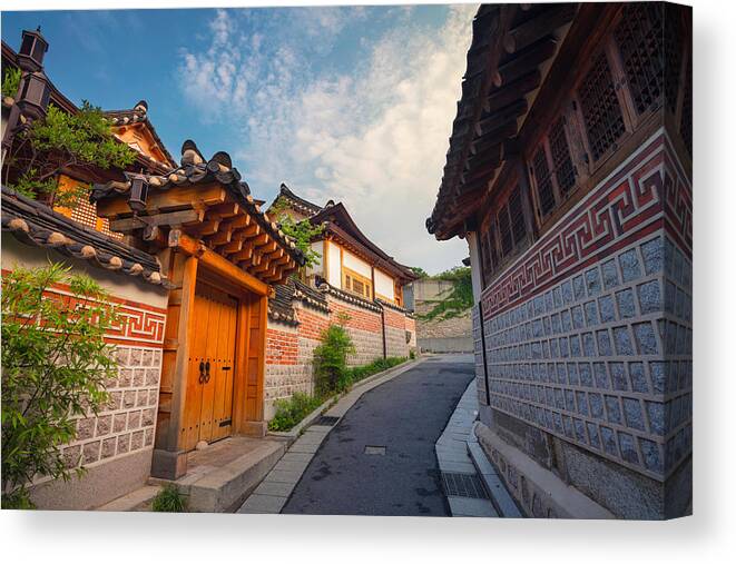 Landscape Canvas Print featuring the photograph Seoul. Traditional Korean Style #2 by Rudi1976
