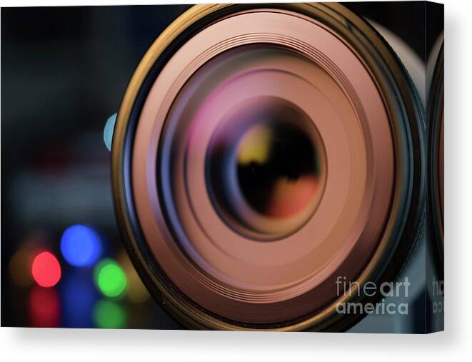 Equipment Canvas Print featuring the photograph Camera Lens #7 by Wladimir Bulgar/science Photo Library