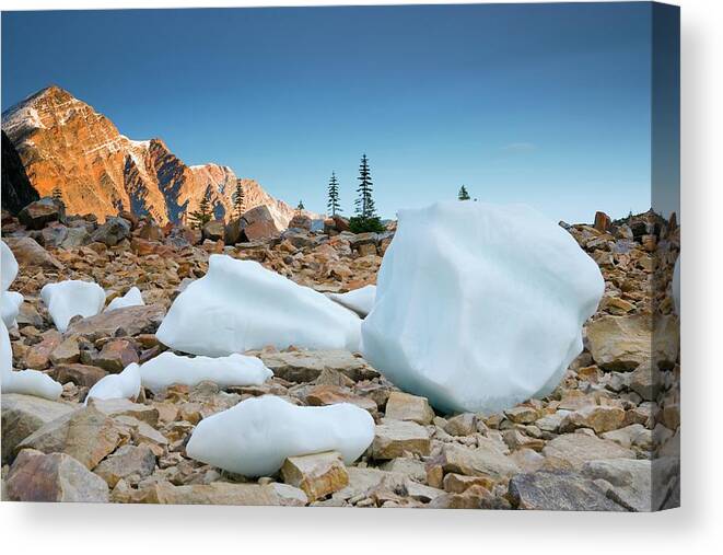 Scenics Canvas Print featuring the photograph Angel Glacier, Mount Edith Cavell by Design Pics/carson Ganci