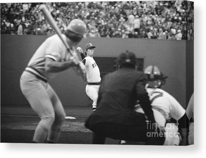 People Canvas Print featuring the photograph Bill Lee Pitching To Pete Rose by Bettmann