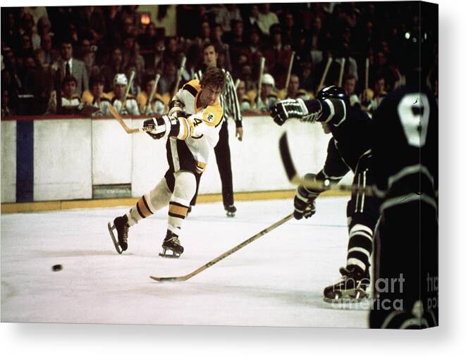 People Canvas Print featuring the photograph Bobby Orr In Hockey Action, Shooting by Bettmann