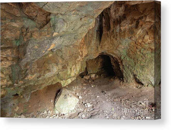 Gower Canvas Print featuring the photograph Cathole Cave by Andy Davies/science Photo Library