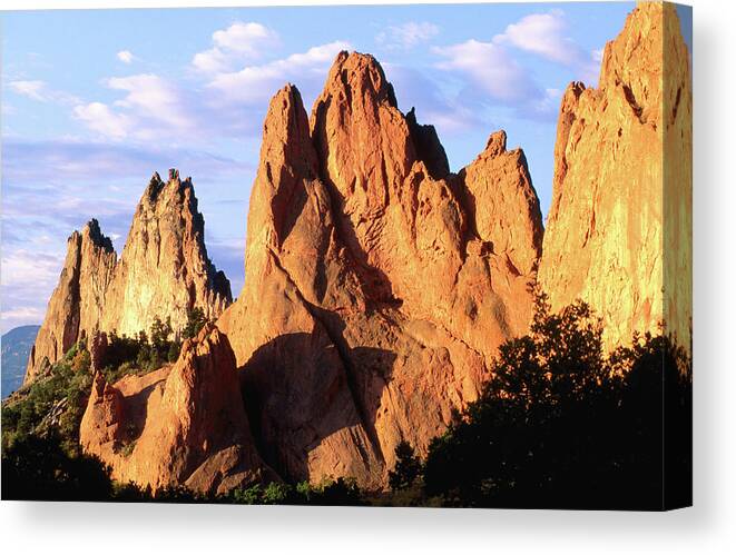 Scenics Canvas Print featuring the photograph Central Garden, Garden Of The Gods by John Elk Iii