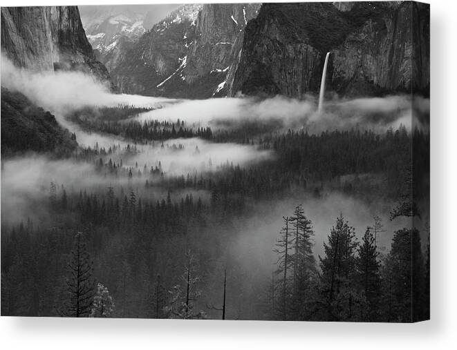 Landscape Canvas Print featuring the photograph Fog Floating In Yosemite Valley by Hong Zeng