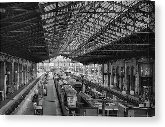 Gare Du Nord Canvas Print featuring the photograph Gare du Nord by Raf Winterpacht