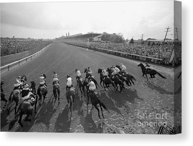 Horse Canvas Print featuring the photograph Horse Racing - The Kentucky Derby by Bettmann