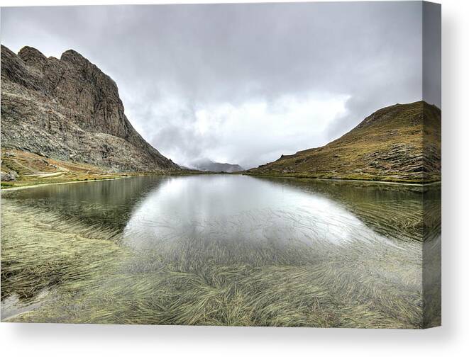 Tranquility Canvas Print featuring the photograph Lac Riffelsee Zermatt by Photo By Claude-olivier Marti