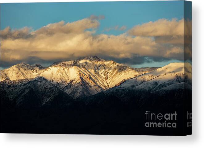 Eastern Canvas Print featuring the photograph Layers of Sunset by Peng Shi