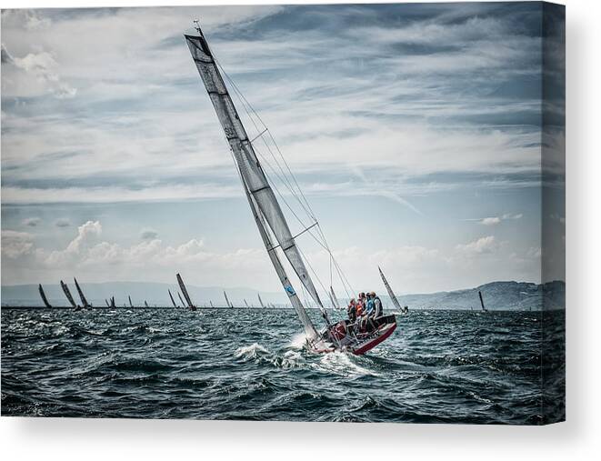 Sailboat Canvas Print featuring the photograph Le Retour by Jos Fangueiro