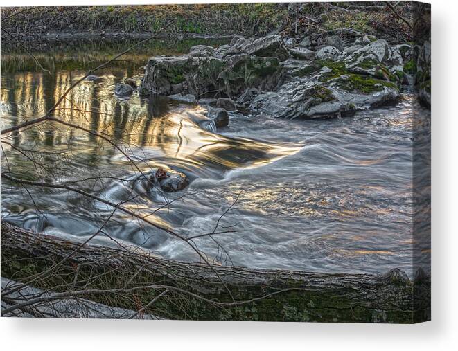 Hudson Valley Canvas Print featuring the photograph Liquid Colour by Angelo Marcialis