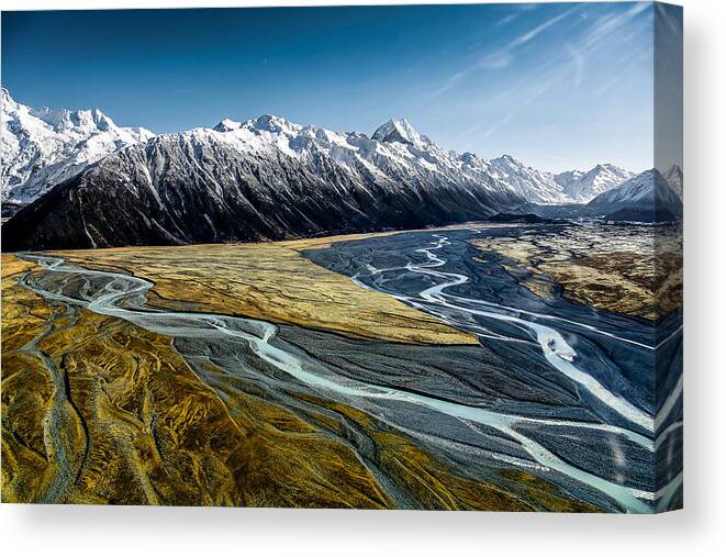 Landscape Canvas Print featuring the photograph Mont Cook Range And Hooker Valley by Tristan Shu