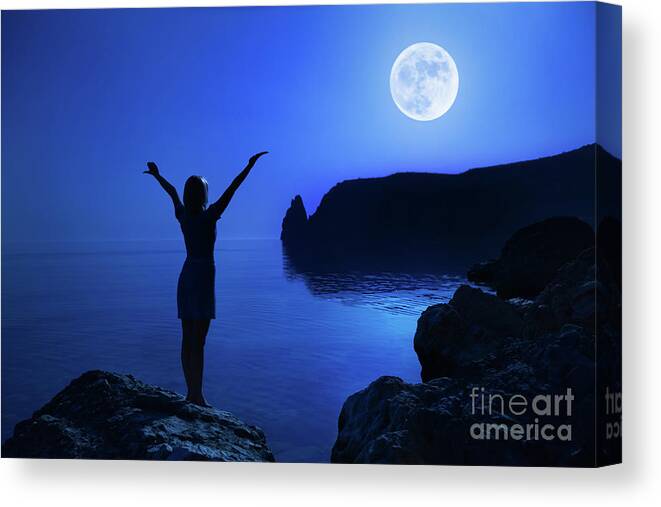 Hand Raised Canvas Print featuring the photograph Nightly Praying by Yourapechkin