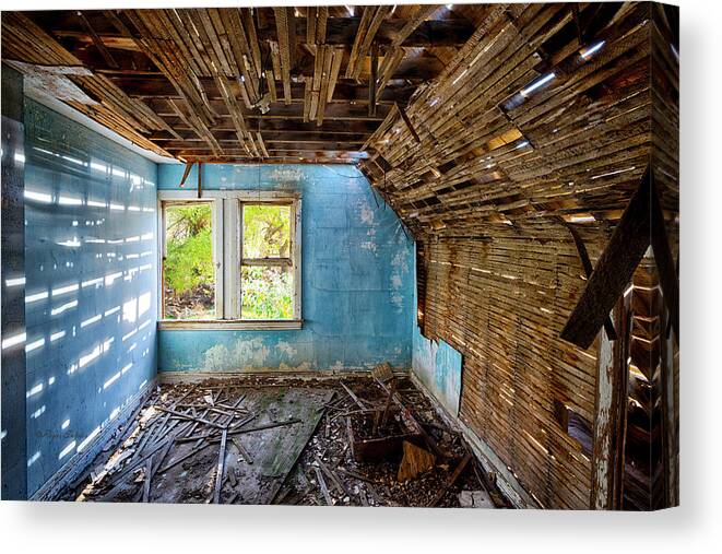Beautiful Photos Canvas Print featuring the photograph Old House 5 by Roger Snyder
