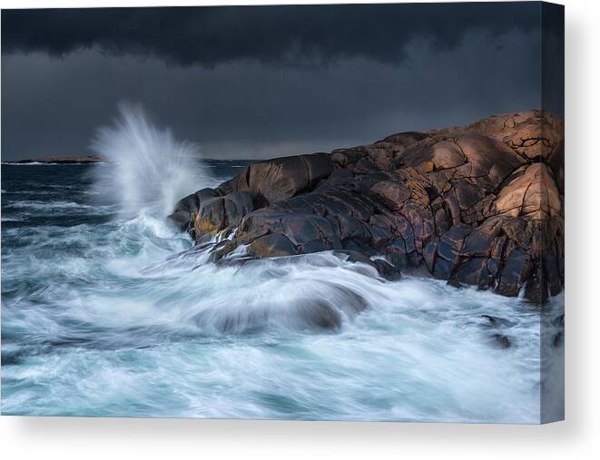 Splash Canvas Print featuring the photograph Ramsvik by Claes Thorberntsson