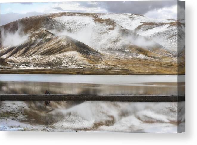 Tibet Canvas Print featuring the photograph Riding On The Roof by Nicolas Marino
