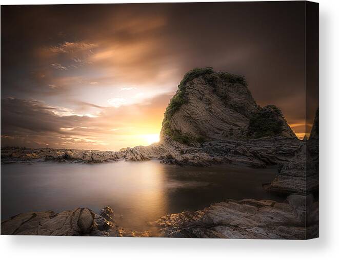 Rock Canvas Print featuring the photograph Rocky Mountain Sunset 4 by Hiro