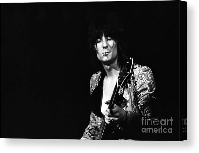 Performance Canvas Print featuring the photograph Ron Wood In Puerto Rico by The Estate Of David Gahr