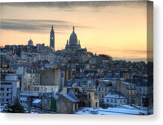 Dawn Canvas Print featuring the photograph Sacre Coeur, Paris by Richard Fairless