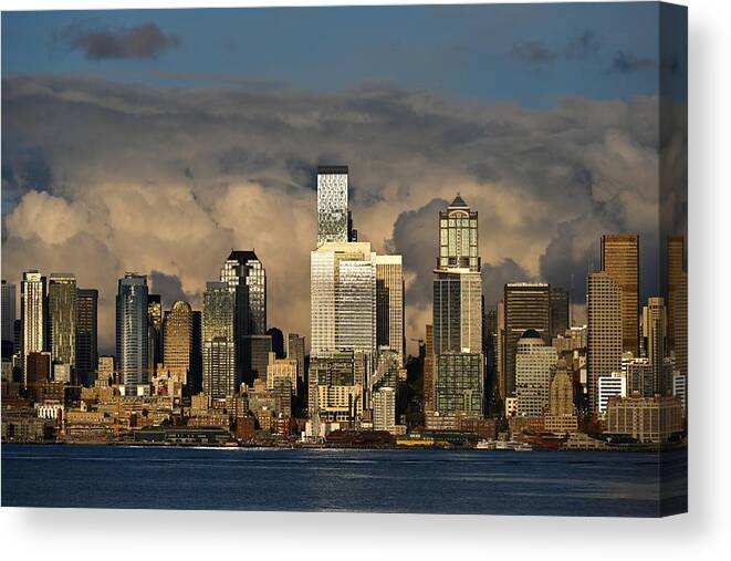 Fog Canvas Print featuring the photograph Seattle by Seattlerainier-lu