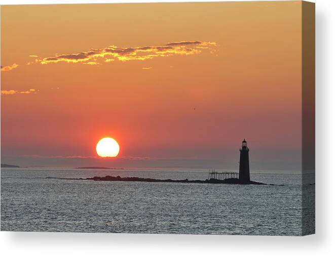 Scenics Canvas Print featuring the photograph Sunrise by Aimintang