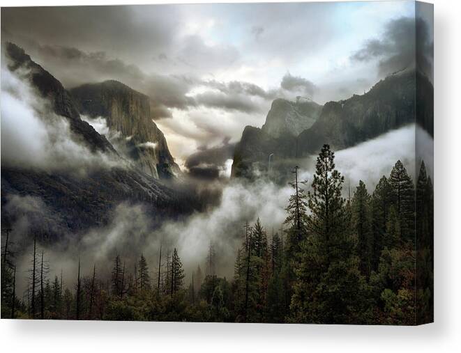 Yosemite Canvas Print featuring the photograph Upper Valley Morning by Gary Perlow