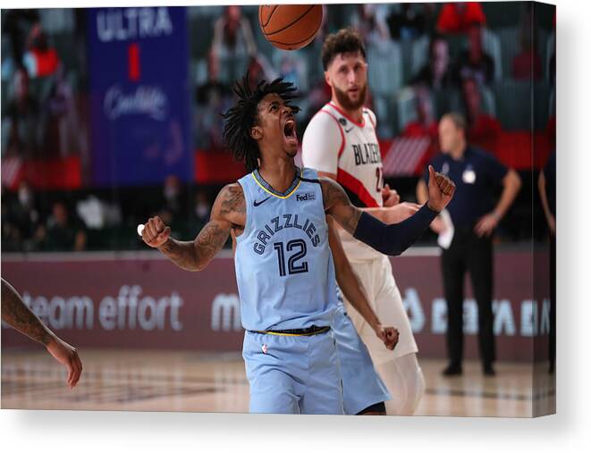 Nba Pro Basketball Canvas Print featuring the photograph Memphis Grizzlies v Portland Trail Blazers by Joe Murphy