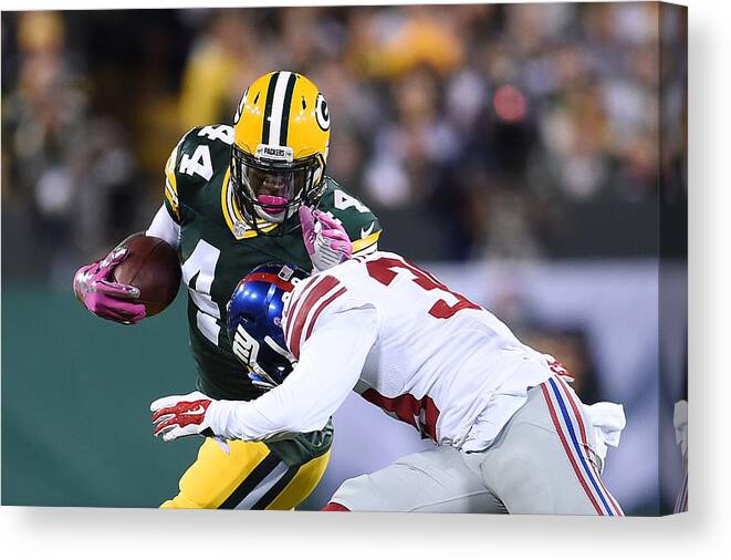 Green Bay Canvas Print featuring the photograph New York Giants v Green Bay Packers #1 by Stacy Revere