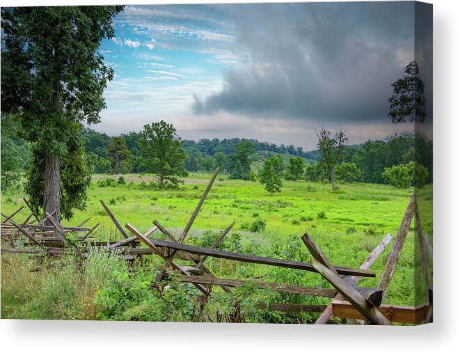 Pennsylvania Canvas Print featuring the photograph Fence Rail Friday by Michael Griffiths