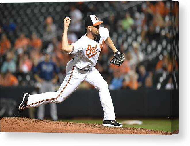 National League Baseball Canvas Print featuring the photograph Darren O'day #2 by Mitchell Layton