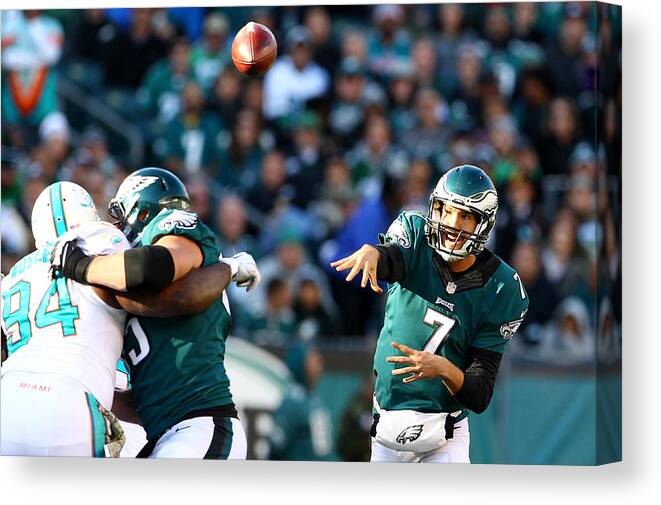 People Canvas Print featuring the photograph Miami Dolphins v Philadelphia Eagles #2 by Rich Schultz
