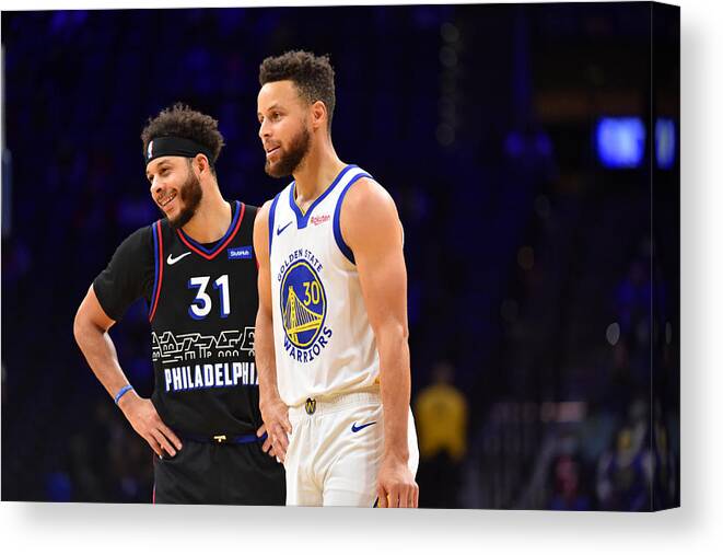 Nba Pro Basketball Canvas Print featuring the photograph Stephen Curry and Seth Curry by Jesse D. Garrabrant