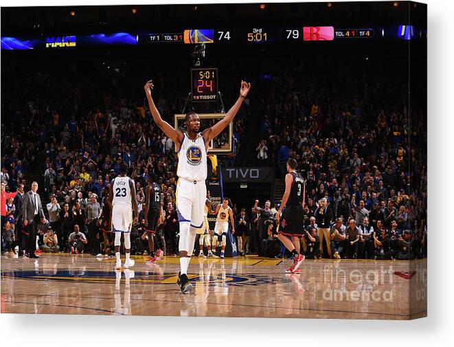 Crowd Canvas Print featuring the photograph Kevin Durant by Noah Graham