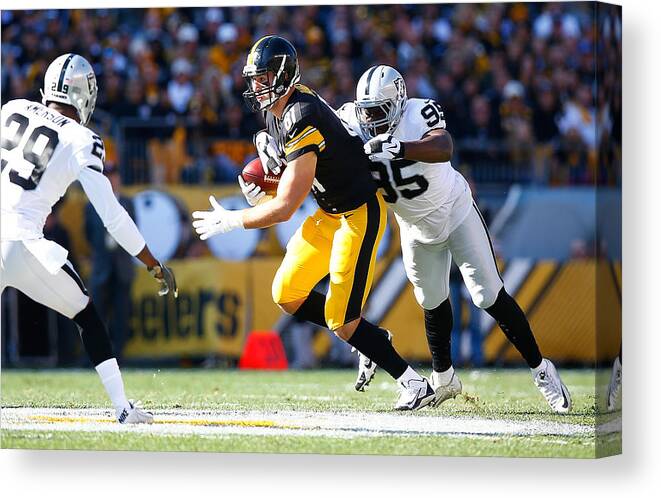 People Canvas Print featuring the photograph Oakland Raiders v Pittsburgh Steelers #5 by Jared Wickerham