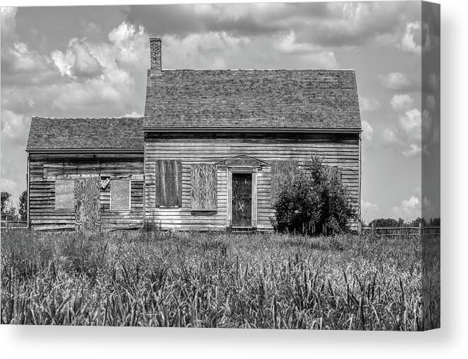 Farm House Canvas Print featuring the photograph Abandon Farm Home of New Jersey by David Letts