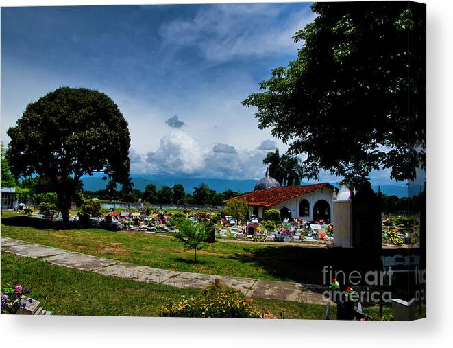 2160e Canvas Print featuring the photograph Always A Great View Here by Al Bourassa