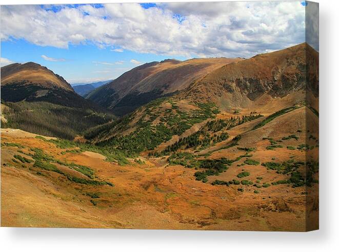 Autumn Mountain Valley In Rocky Mountain National Park Canvas Print featuring the photograph Autumn Mountain Valley In Rocky Mountain National Park by Dan Sproul