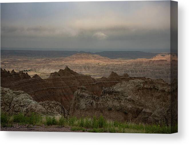  Canvas Print featuring the photograph Badlands 20 by Wendy Carrington