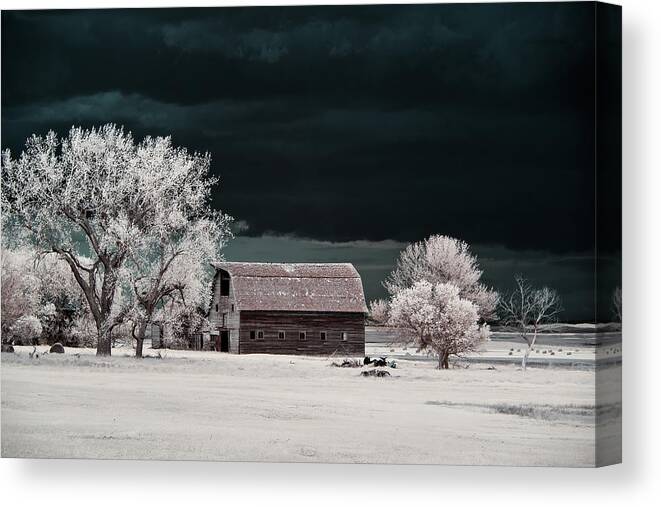 Blackmore Canvas Print featuring the photograph Blackmore Barn - Infrared Series - 2 of 3 by Peter Herman