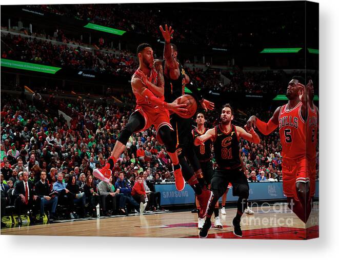 United Center Canvas Print featuring the photograph Denzel Valentine by Jeff Haynes