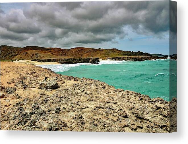 Landscape Canvas Print featuring the photograph Dos Playa by Monika Salvan