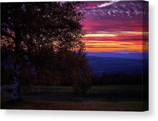 Fall Canvas Print featuring the photograph Fall Sunset From Sentinel Rock State Park - Westmore, Vermont by John Rowe
