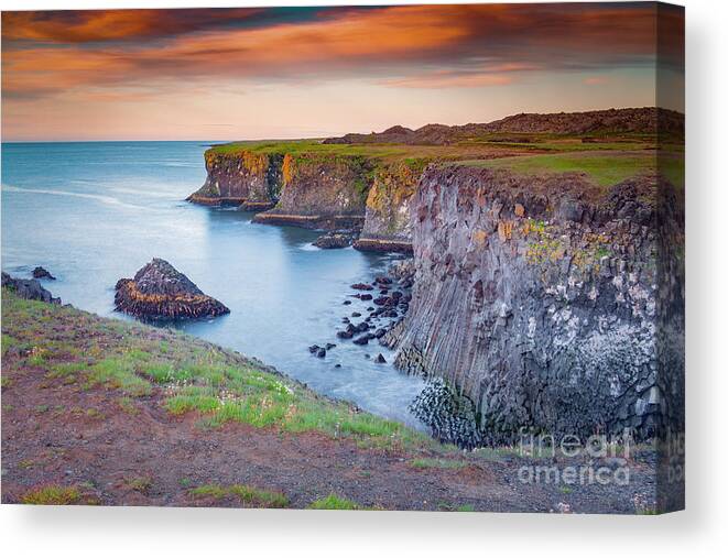 Iceland Canvas Print featuring the photograph Icelandic Cliffs by Marco Crupi