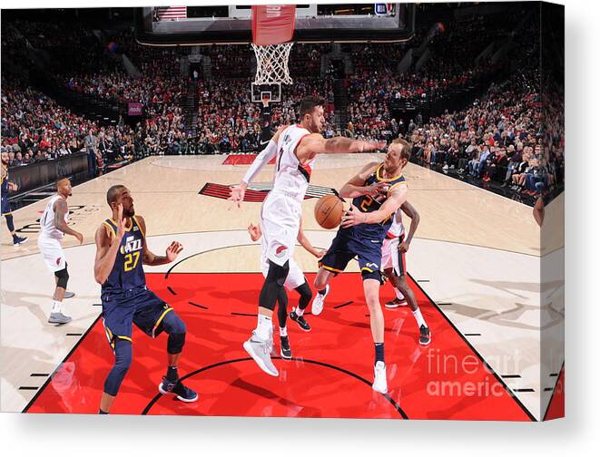 Nba Pro Basketball Canvas Print featuring the photograph Joe Ingles by Sam Forencich