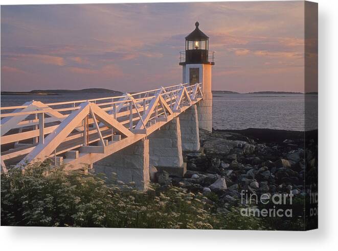 Lighthouse Canvas Print featuring the photograph Lighthouse, St George by Kevin Shields